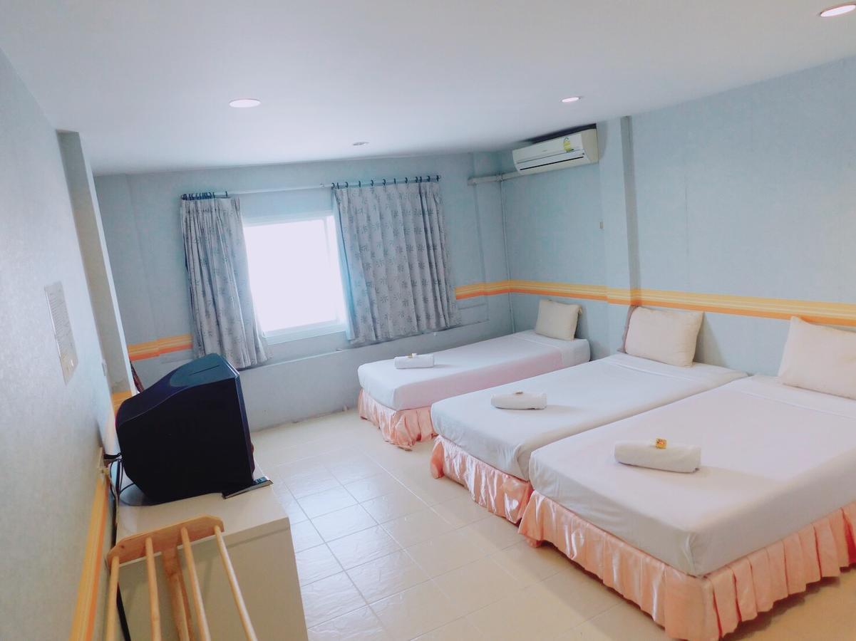 Be Fine Guesthouse Phuket Exterior foto